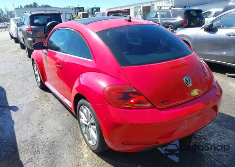 2015 Volkswagen Beetle 2.0L Tdi из США, поврежденный, VIN 3VWJA7AT2FM640667